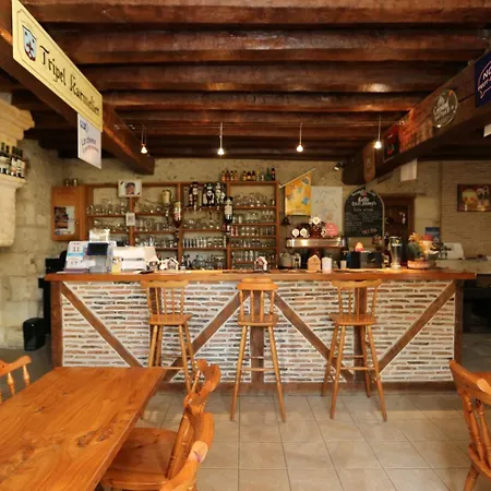 Le Relais Du Chateau 3*